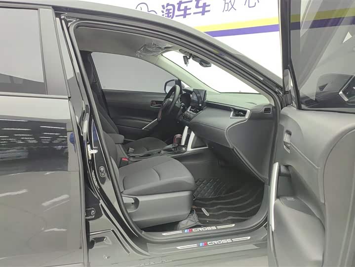 Фото 8 - Toyota Corolla Cross