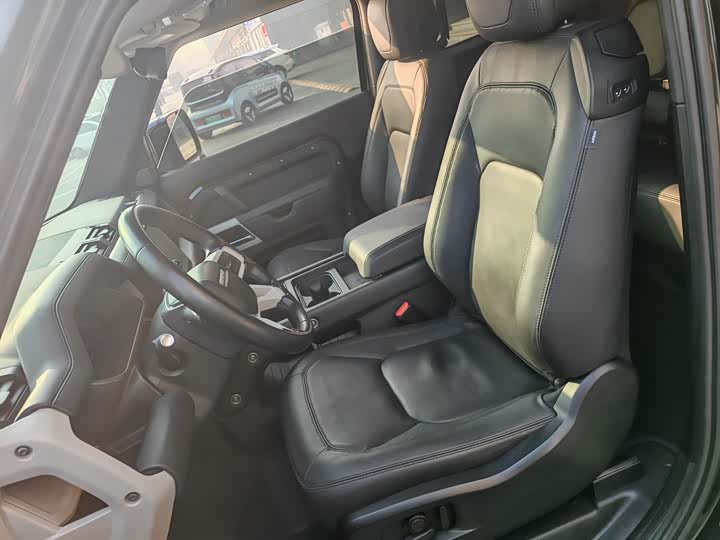 Фото 7 - Land Rover Defender