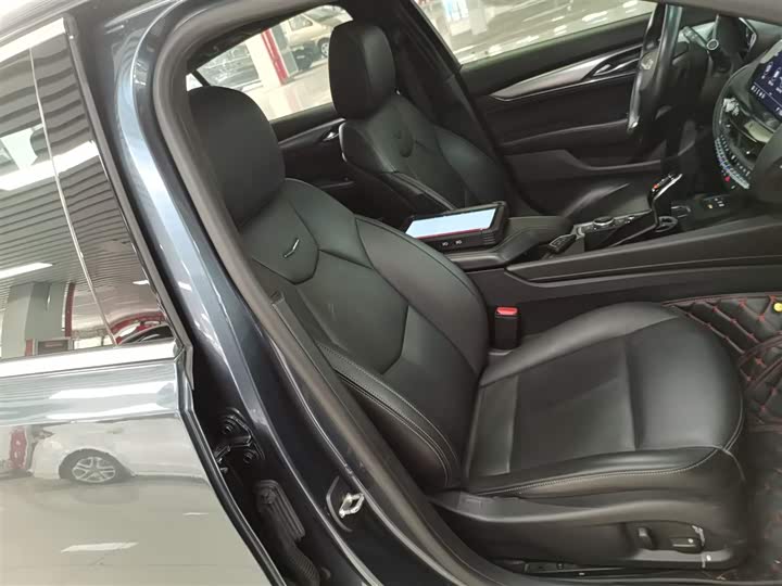 Фото 7 - Cadillac CT5