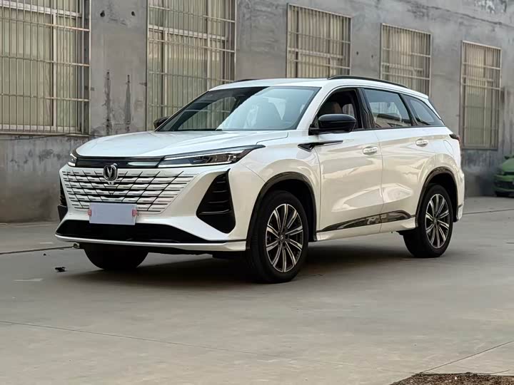 Фото 3 - Changan CS75 Plus