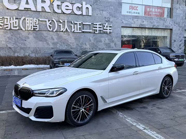 Фото 1 - BMW 5 Series