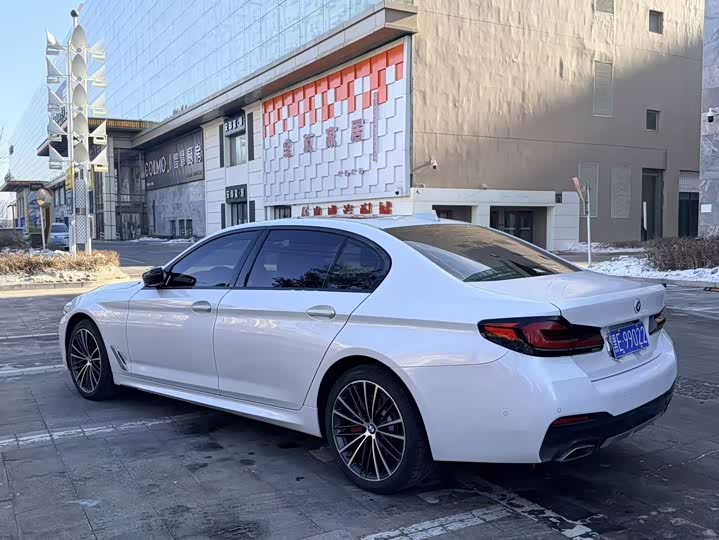 Фото 5 - BMW 5 Series