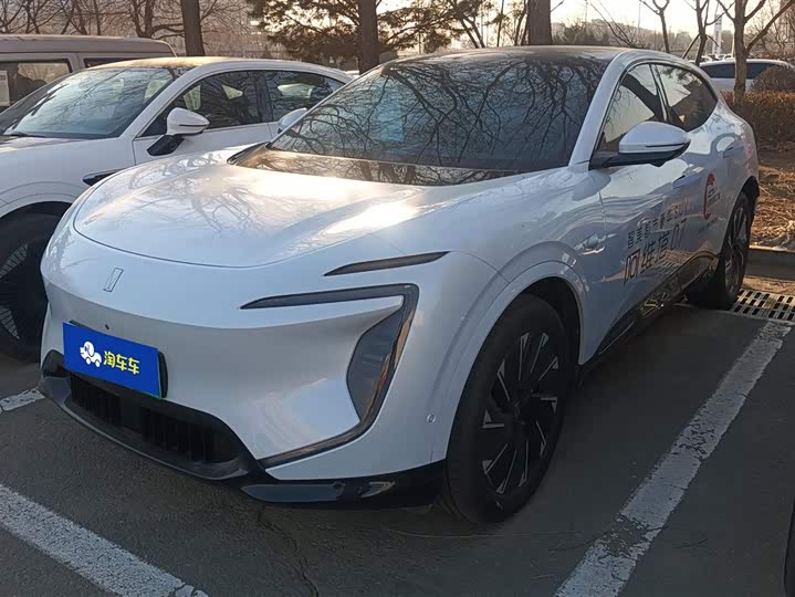 Фото 1 - Avatr 07