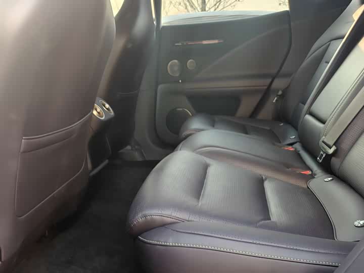 Фото 6 - Avatr 07