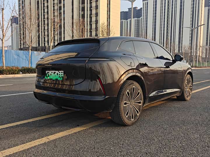 Фото 8 - Avatr 07