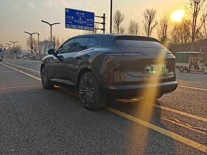 Фото 9 - Avatr 07