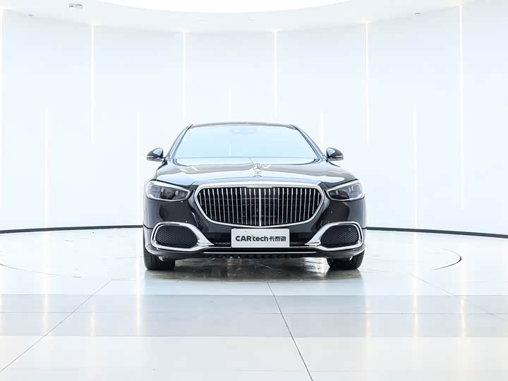 Фото 4 - Mercedes-Benz Maybach S-Class