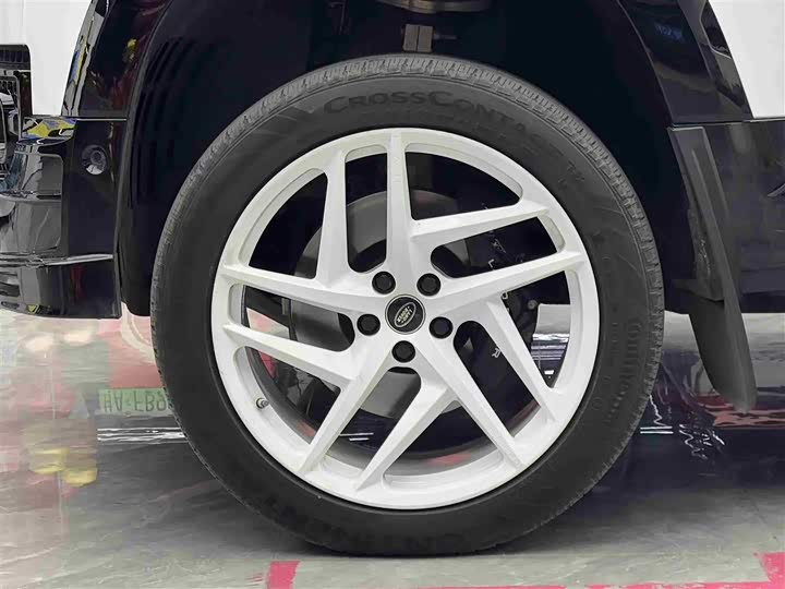 Фото 4 - Land Rover Defender