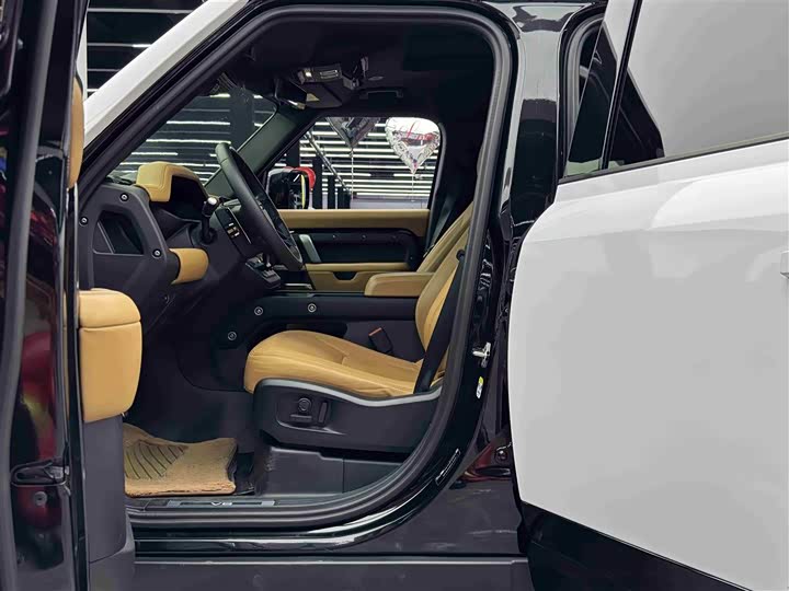 Фото 6 - Land Rover Defender