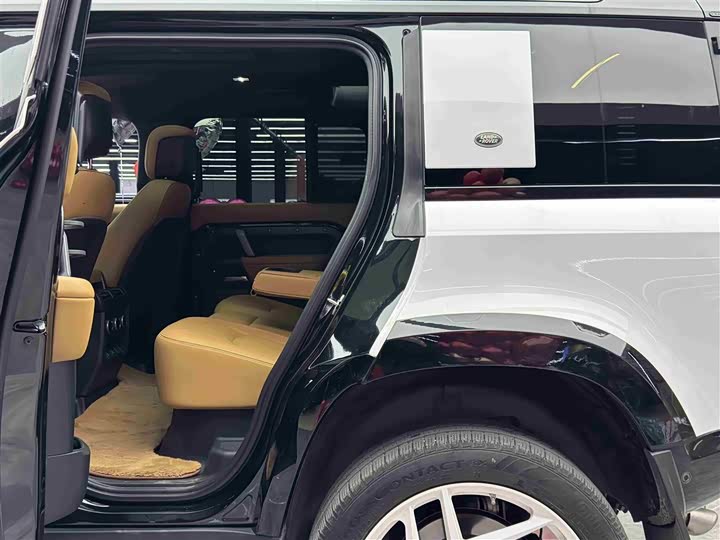 Фото 7 - Land Rover Defender