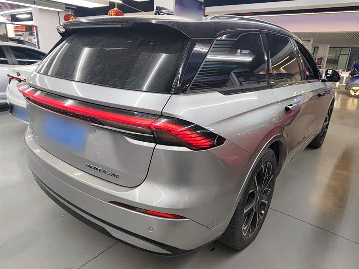 Фото 7 - Lincoln Nautilus