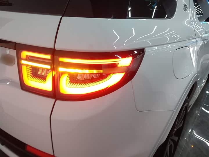 Фото 8 - Land Rover Discovery Sport