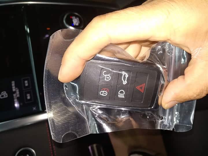 Фото 9 - Land Rover Discovery Sport