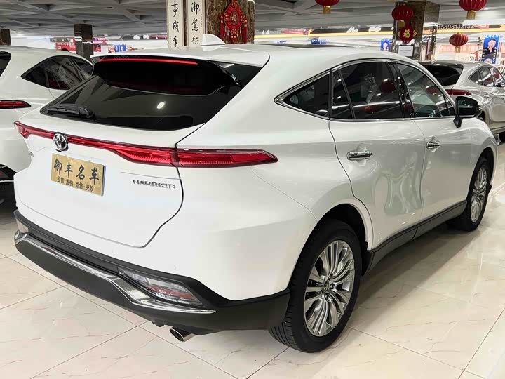Фото 4 - Toyota Harrier