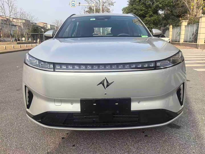 Фото 2 - Dongfeng Yipai eπ 008