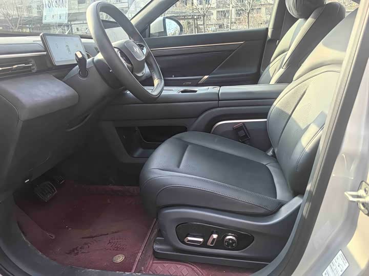 Фото 4 - Dongfeng Yipai eπ 008