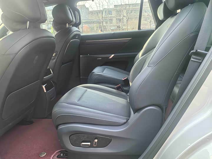 Фото 5 - Dongfeng Yipai eπ 008