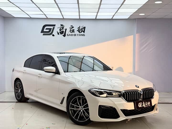 Фото 3 - BMW 5 Series