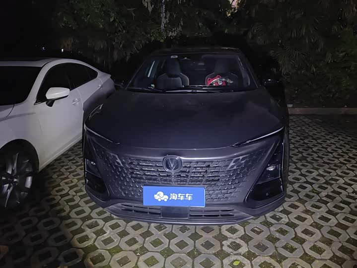 Фото 2 - Changan UNI-T