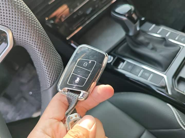 Фото 9 - Volkswagen Passat