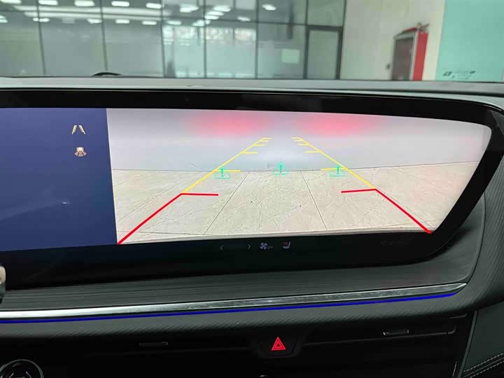 Фото 8 - Buick Envision S