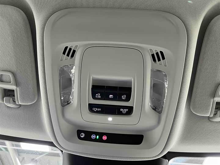 Фото 9 - Buick Envision S