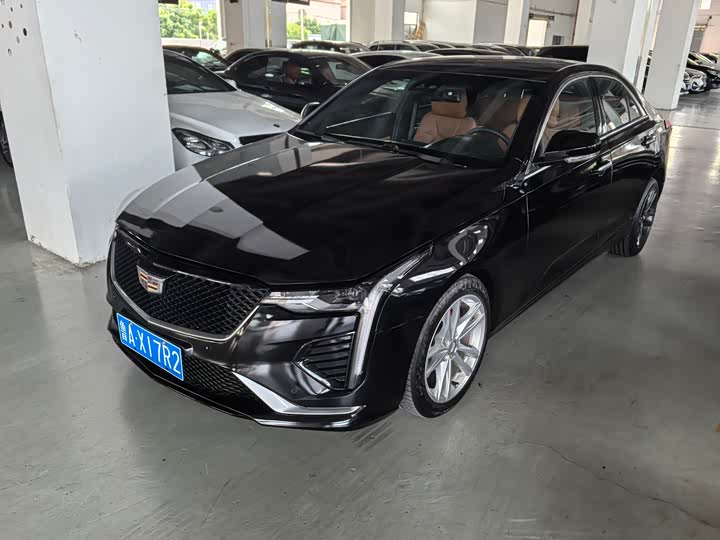 Фото 1 - Cadillac CT4