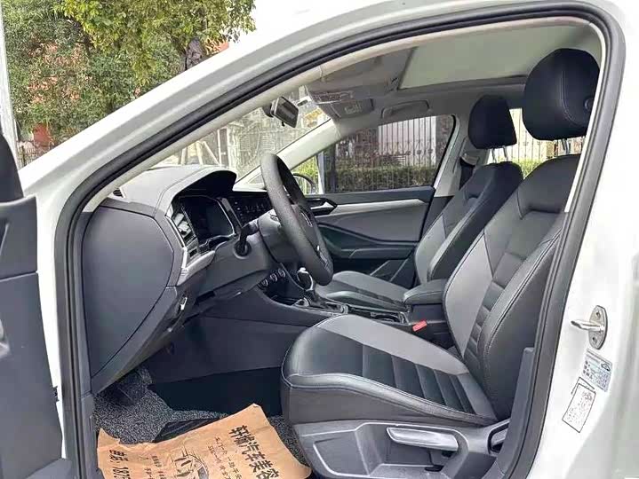 Фото 5 - Volkswagen Sagitar L