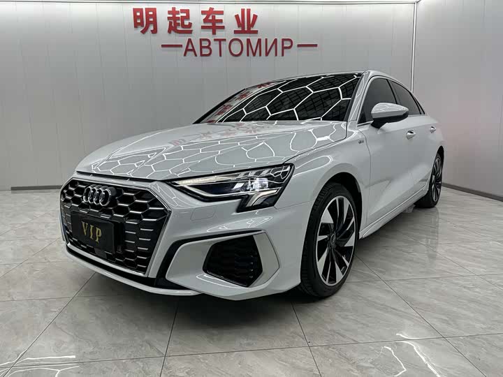 Фото 1 - Audi A3