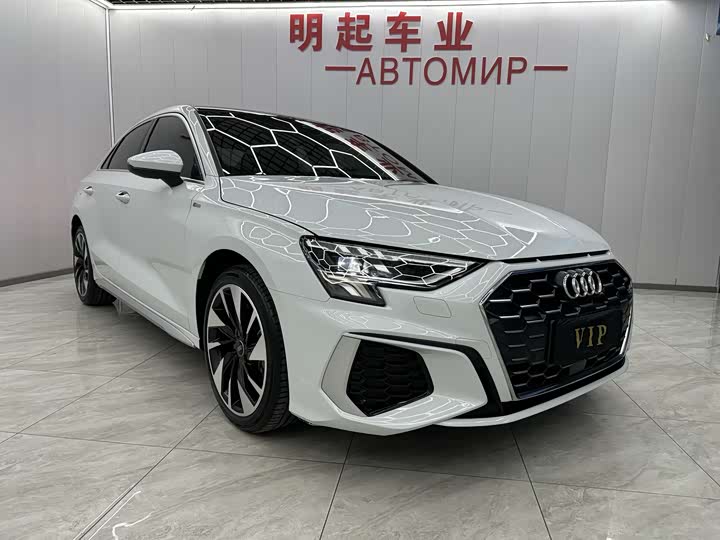 Фото 2 - Audi A3