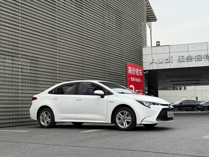 Фото 4 - Toyota Levin