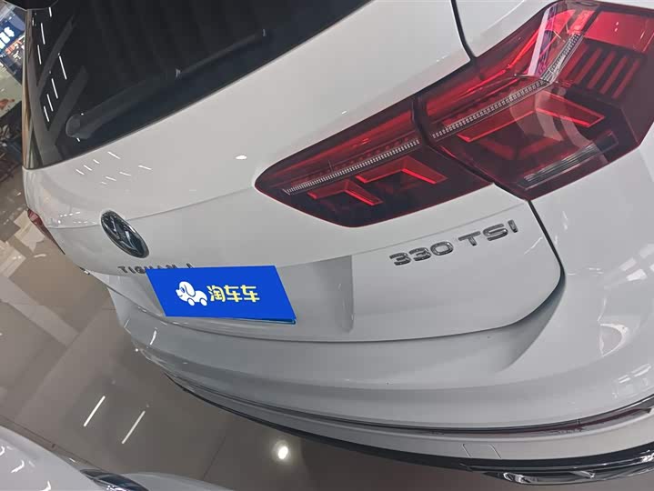 Фото 4 - Volkswagen Tiguan L Pro