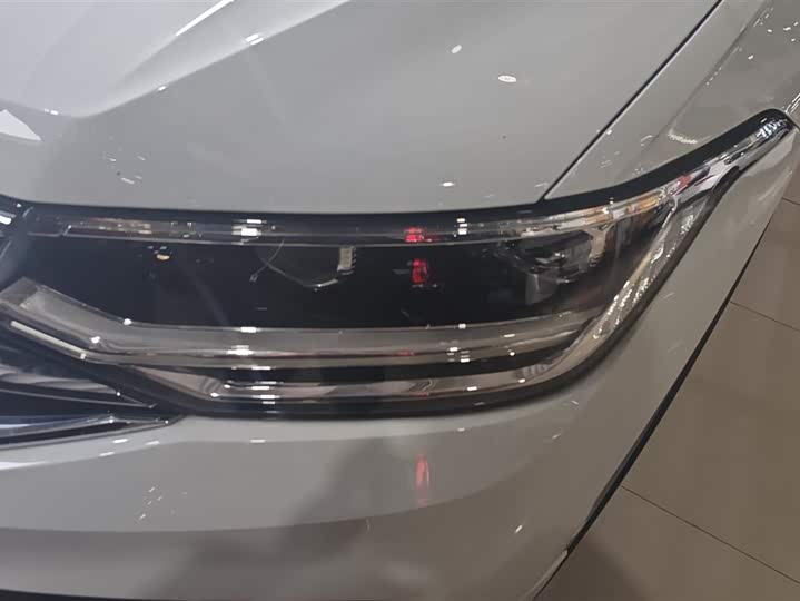 Фото 5 - Volkswagen Tiguan L Pro