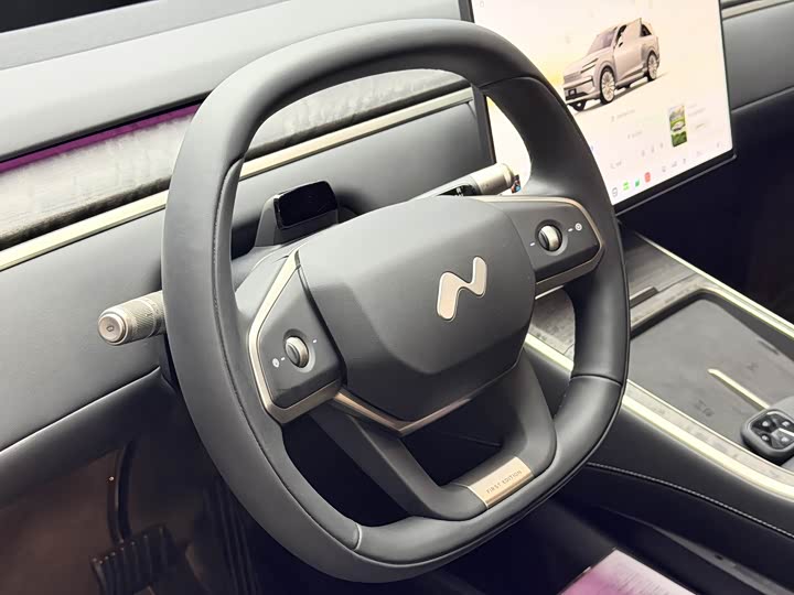 Фото 4 - Nio Onvo L90