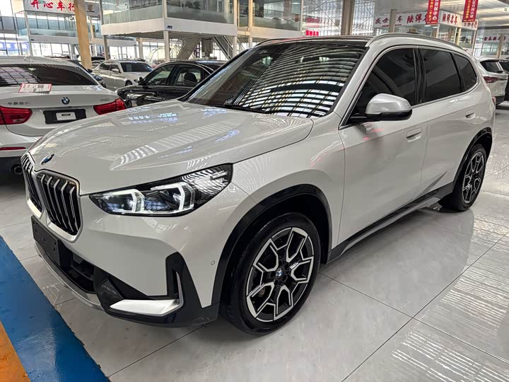 Фото 2 - BMW X1