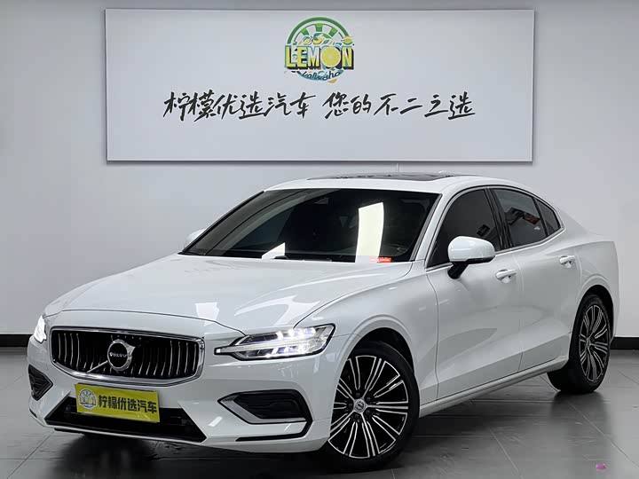 Фото 1 - Volvo S60