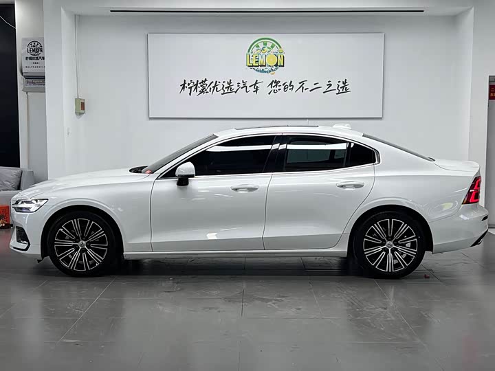 Фото 5 - Volvo S60