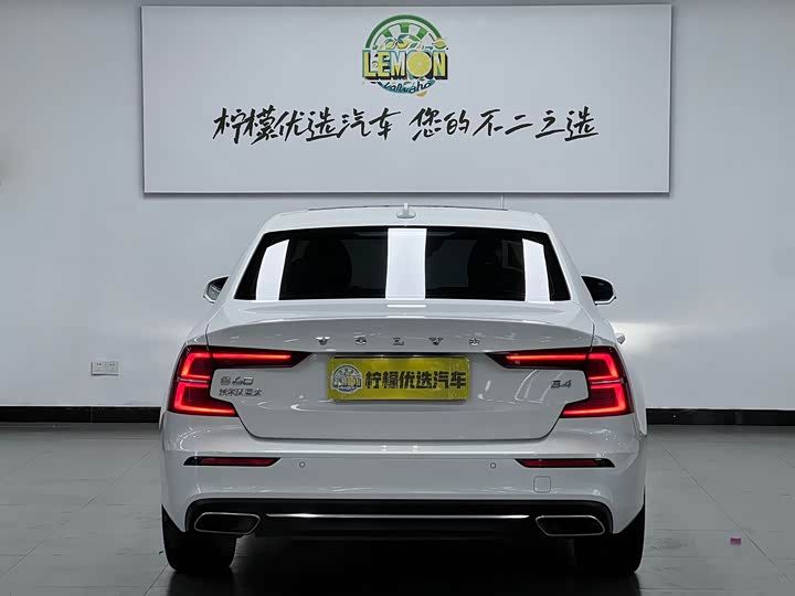 Фото 6 - Volvo S60