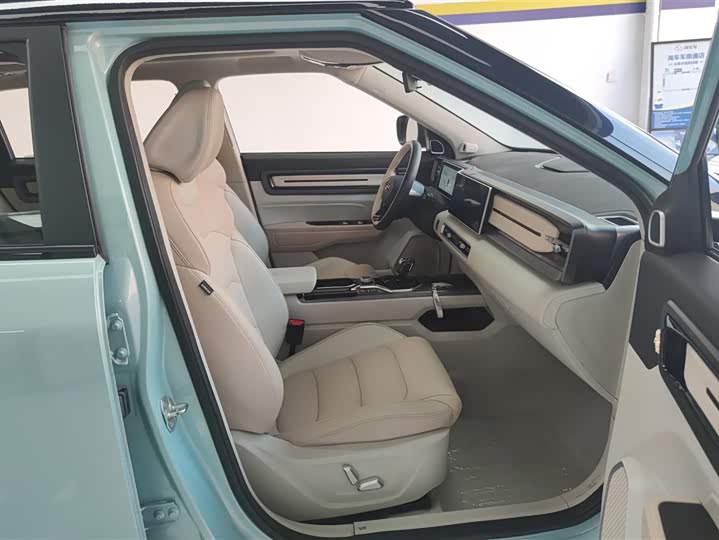 Фото 8 - Geely Icon