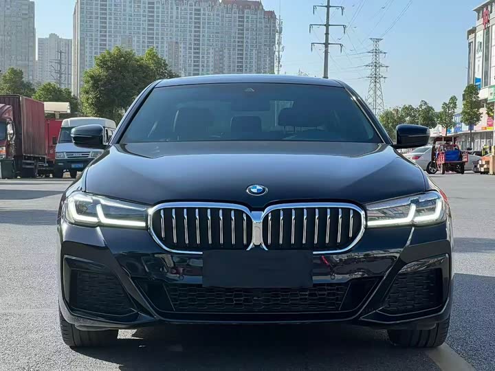 Фото 2 - BMW 5 Series