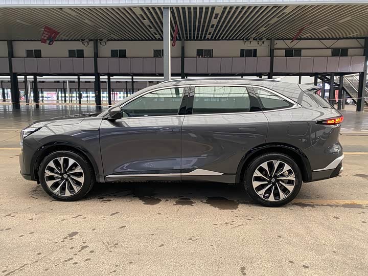 Фото 7 - Changan CS75 Plus