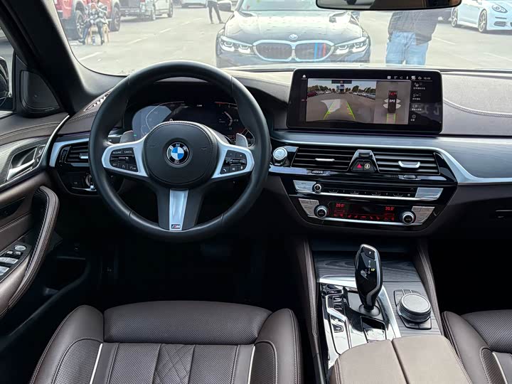 Фото 6 - BMW 5 Series