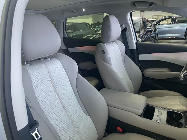 Фото 5 - BYD Yuan Plus