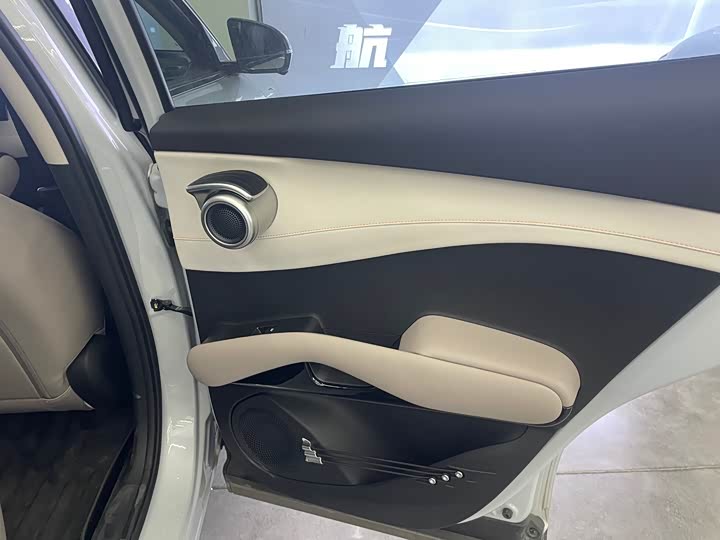 Фото 9 - BYD Yuan Plus