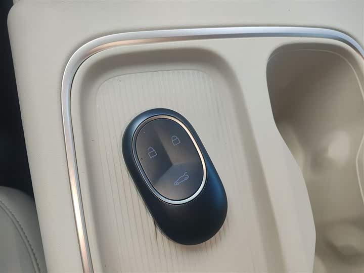 Фото 9 - Nio ES6