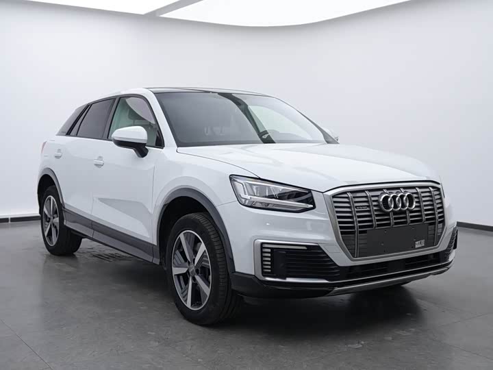 Фото 3 - Audi Q2L e-tron