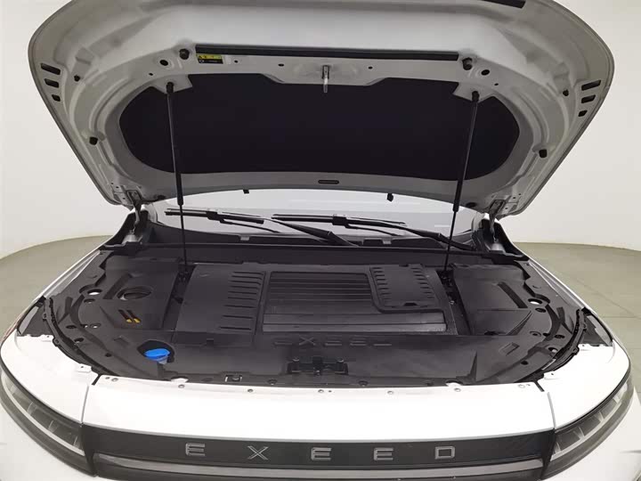 Фото 6 - Exeed LX C-DM Hybrid