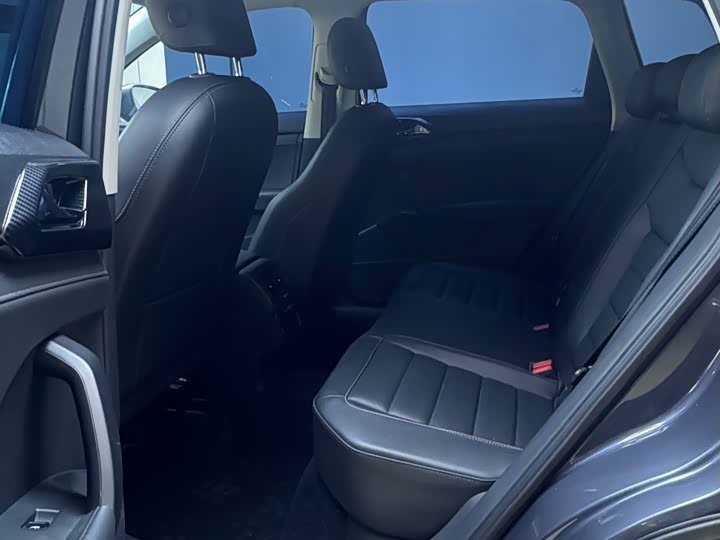 Фото 7 - Volkswagen Tharu