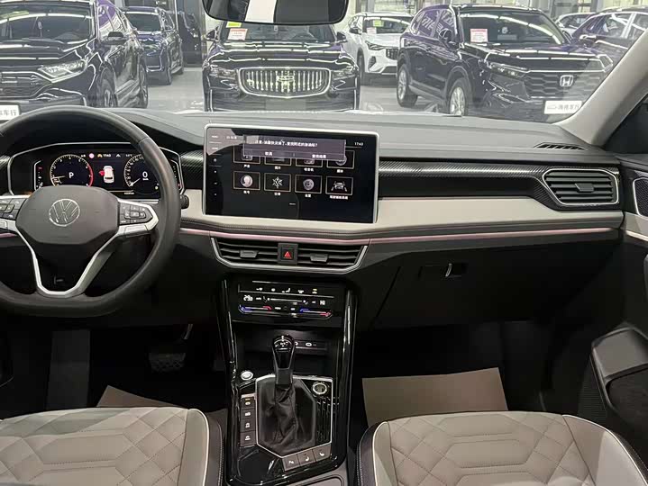 Фото 8 - Volkswagen Tayron