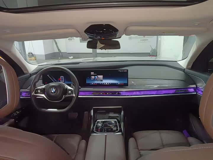 Фото 4 - BMW 7 Series